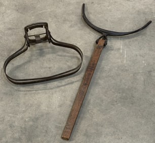 Peerless Wall Feed Grain/Seed Cast Iron Bag Holder & Cast Iron Fruit Bag Picker Holder