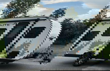 *NEW* 2023 Travel Lite Rove 14BH Travel Trailer, 14ft