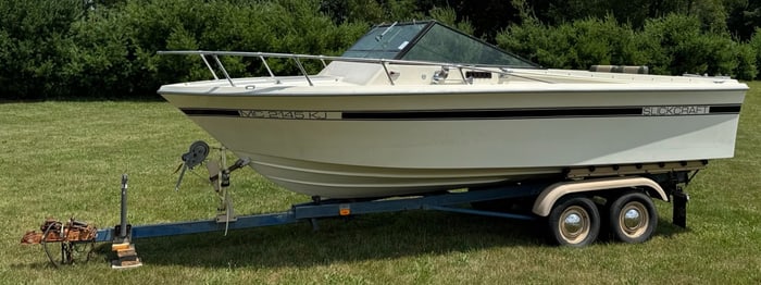 1971 20ft Slickcraft Boat (No Motor) *Project Boat* w/Trailer