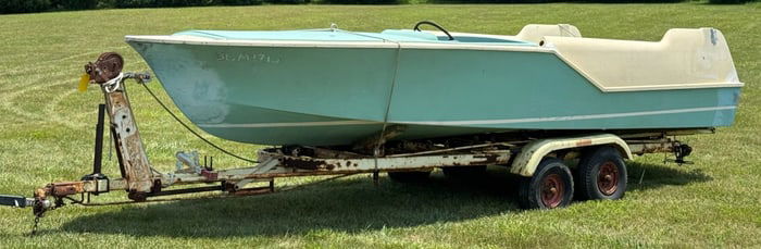 1956 21ft Arena Craft Barracuda (No Motor) *Project Boat* w/Trailer