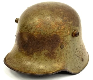 WW I German M16 Helmet With Liner