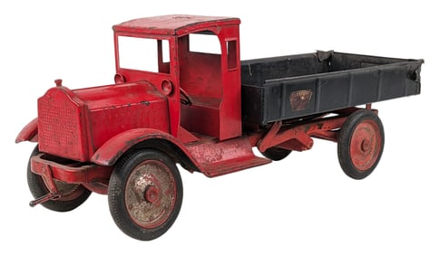 Keystone Packard Crank Dump Truck
