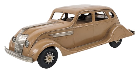 Kingsbury Windup Chrysler Airflow Car