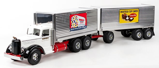 Fred Thompson Smith Miller Hostess L Mack Truck w/ Pup