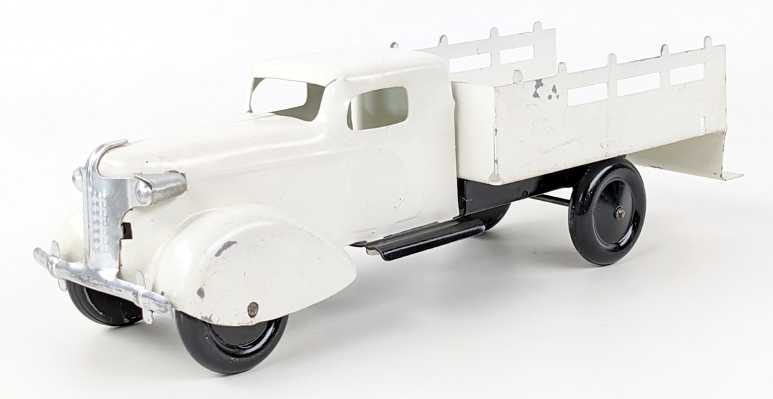 Restored Wyandotte Ice Delivery Truck (1 of 8)