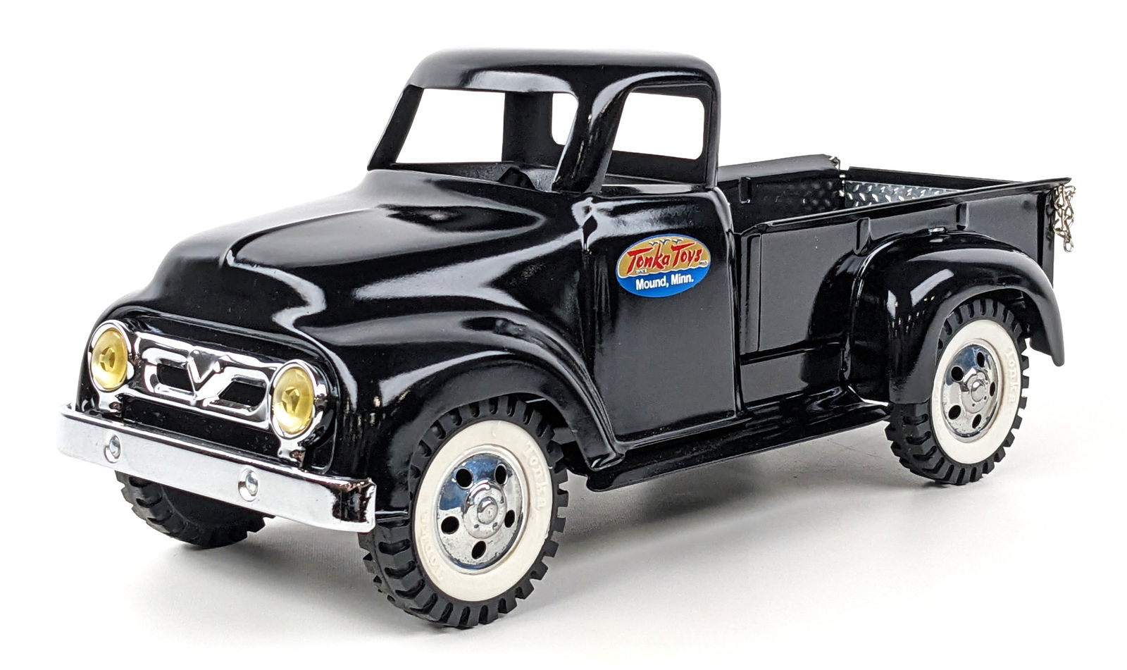 Custom Tonka Round Fender Stepside Pickup Truck - Black (1 of 8)