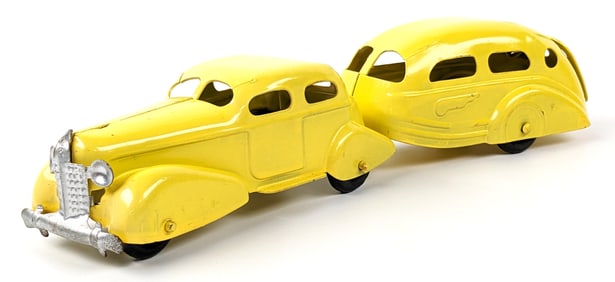 Restored Wyandotte Sedan w/ Travel Trailer