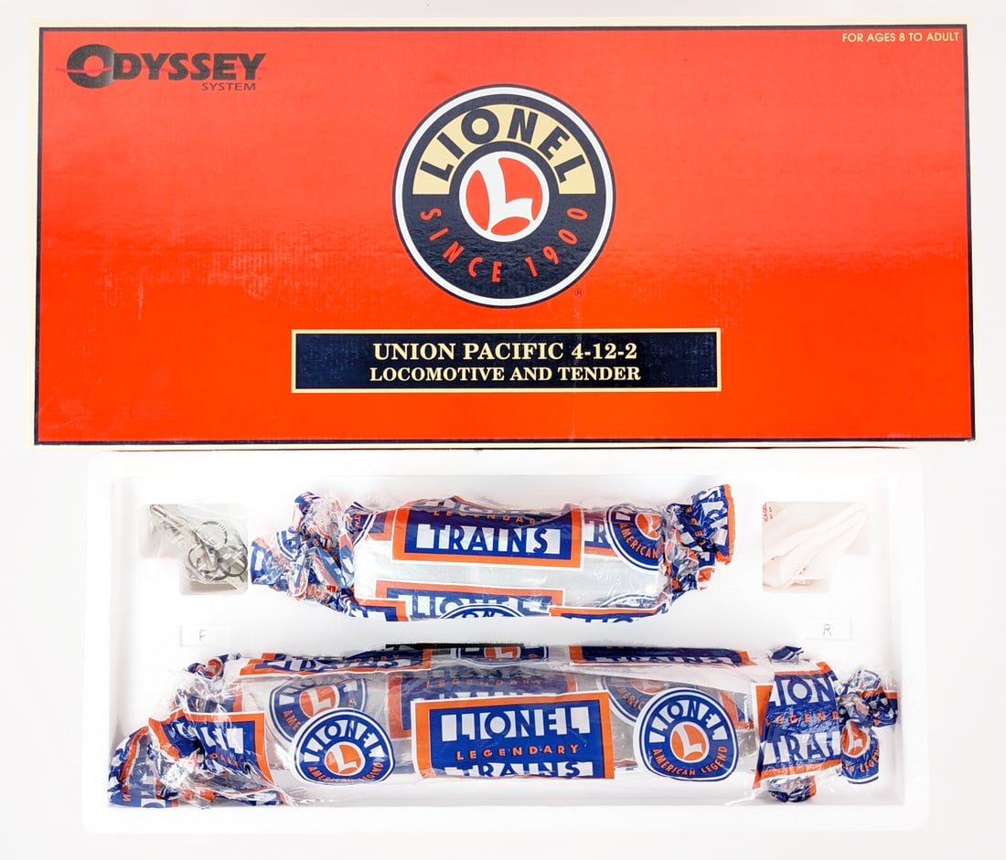 Lionel Union Pacific 4-12-2 Locomotive and Tender 6-38029 (1 of 8)