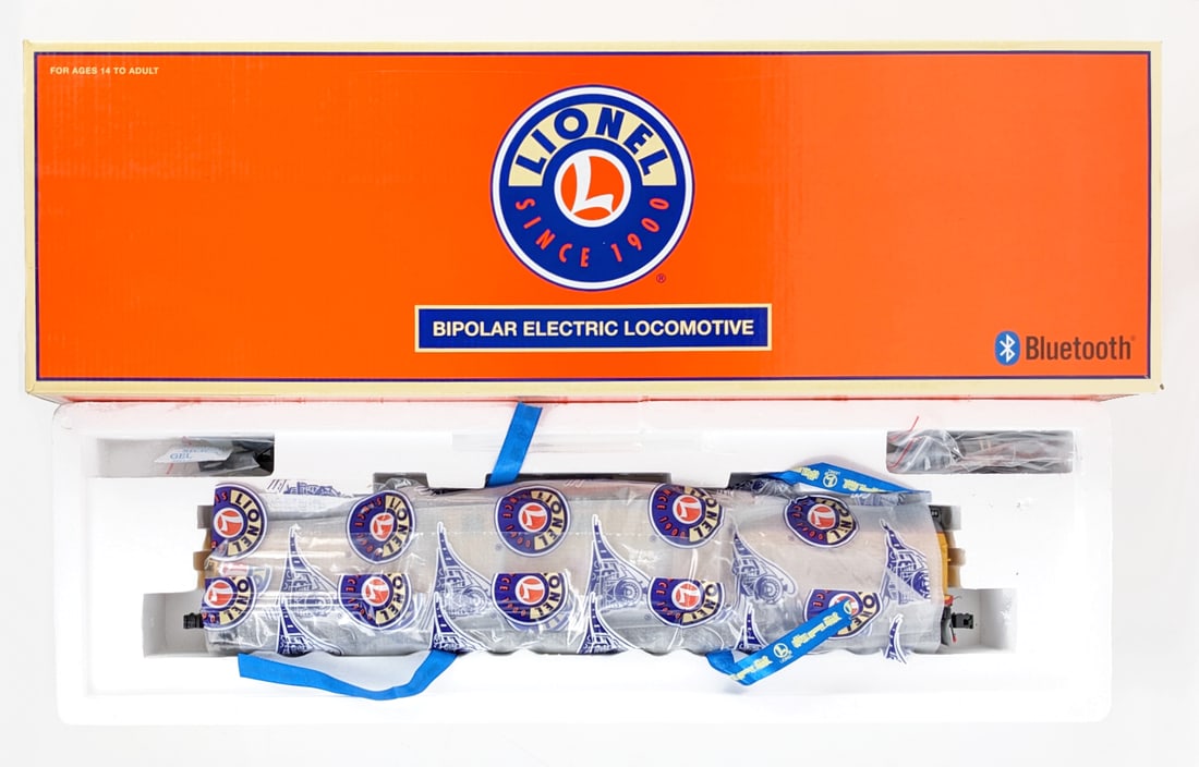 Lionel Milwaukee Road Legacy Bipolar #E-5 Engine #1933575 (1 of 8)