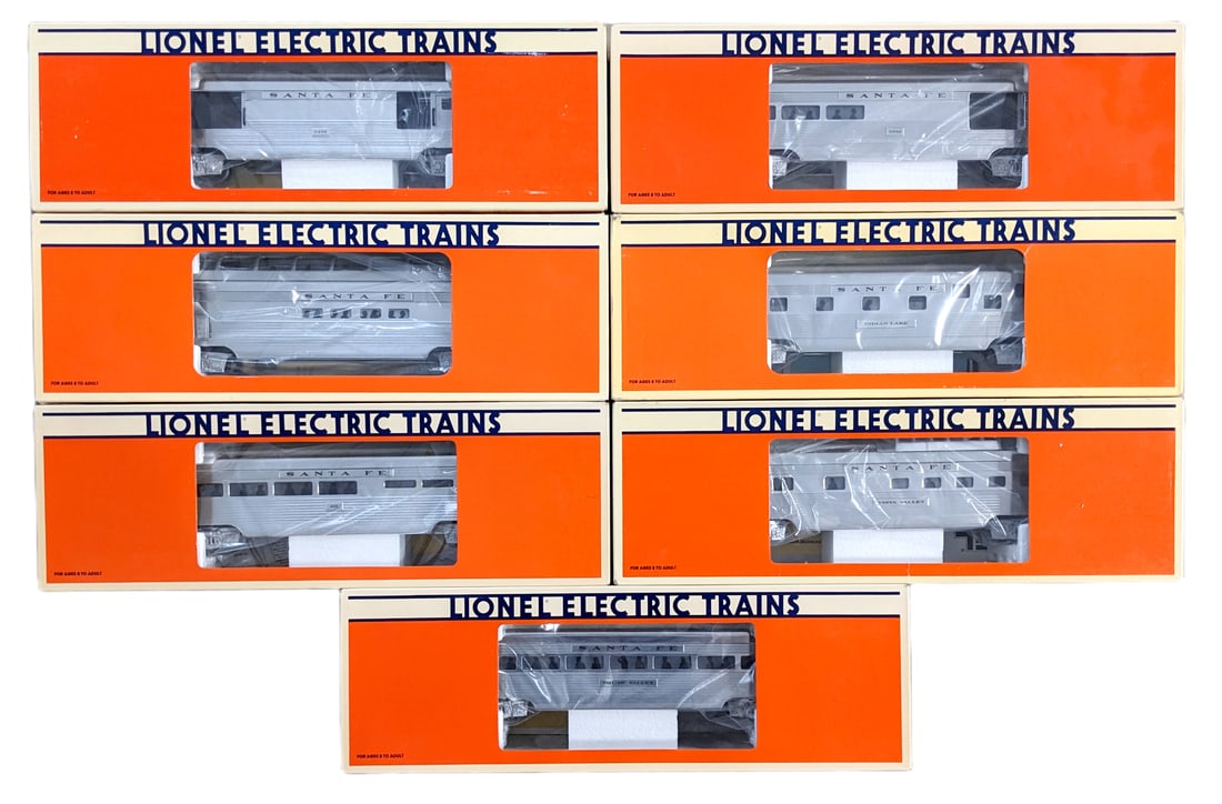 (7) Lionel Santa Fe Aluminum Passenger Cars: (7) Lionel Santa Fe aluminum passenger cars. Cars include baggage car 19109, combo car 19110, diner car 19111, passenger car 19112, observation car 19113, vista dome car 19128, and duplex roomette car