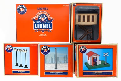 Lionel Rico Station, Auto Gateman, Yard Tower, Yard Lights, & Industrial Smokestack