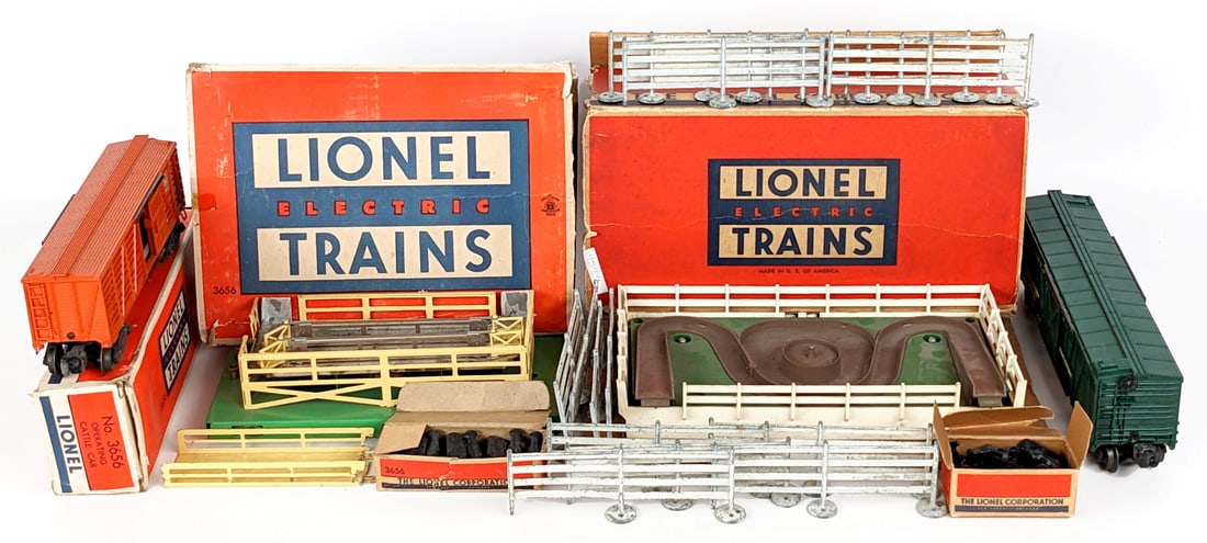 Lionel Operating Horse Car w/ Corral & Operating Cattle Car (1 of 18)