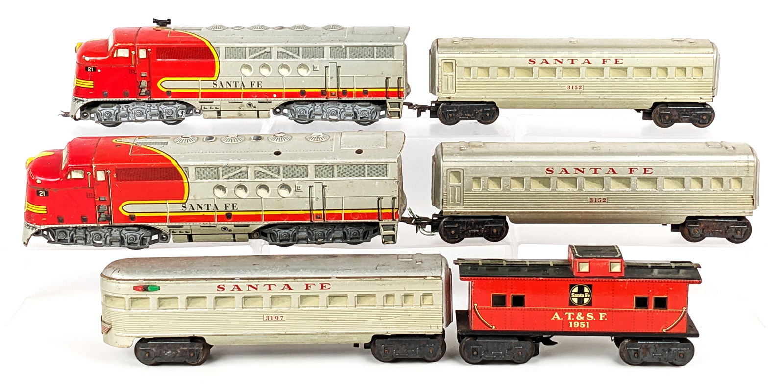 Marx Santa Fe Passenger Train Set (1 of 9)
