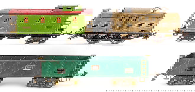 Lionel STD Gauge #10 Engine, 517 Caboose & A.F. 4017 Gondola: Standard Gauge Lionel #10 engine, #517 caboose, and American Flyer 4017 gondola car. The engine is missing one of the lights. All showing paint loss and wear from use / age.