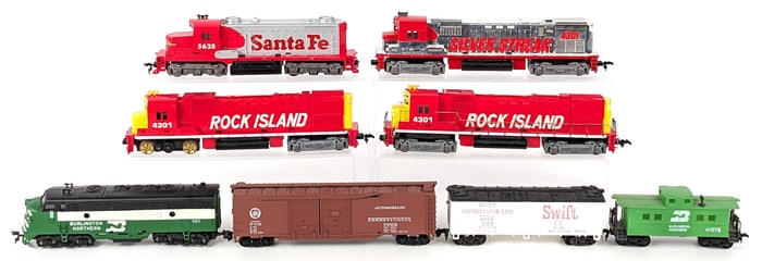 HO Scale Train Engines & Cars