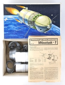 Vintage VEB Plasticart Vostok-1 WOSTOK USSR Yuri Gagarin Spacecraft Model Kit - NIB