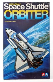 1/100 Scale Tamiya Space Shuttle Orbiter Model Kit - Sealed