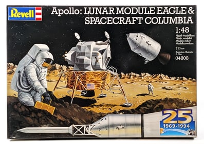 1/48 Revell Apollo Lunar Module Eagle & Spacecraft Columbia Model Kit - Sealed