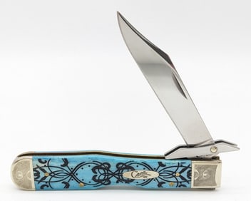 2011 Case XX Engraved Smooth Caribbean Blue Bone Cheetah 6111 1/2