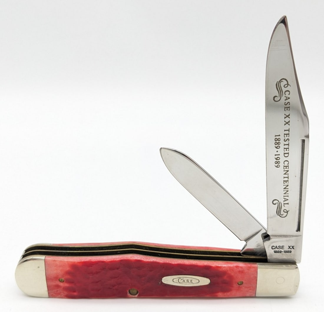 1989 Case XX Centennial Set 1 of 500 Red Bone Cheetah Knife R6211 1/2: Knife is in very nice condition with minimal wear from handling. Overall measures 4-3/8in when closed.