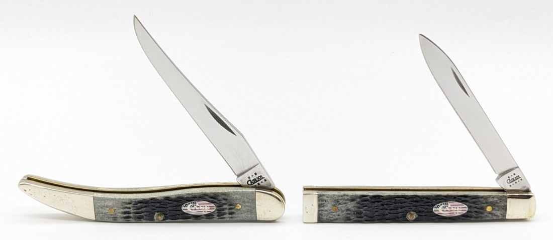 2002 Case XX Flag Shield Black Bone Doctor's Knife 6185 & Toothpick 610094: Knives are in nice condition with some tarnishing on the bolsters from handling. Largest overall measures 4-1/4in when closed.