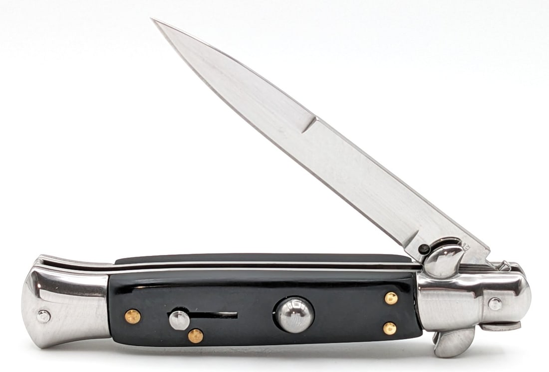 AKC Italy Slick Black Stiletto Switchblade Knife (1 of 4)