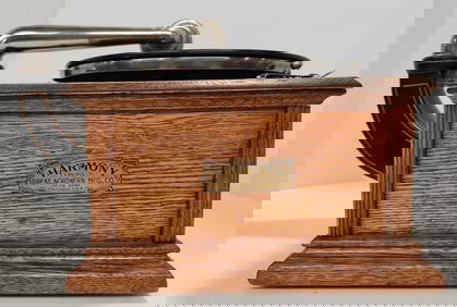 Antique Great Northern Mfg. Co. Harmony Type-D Phonograph