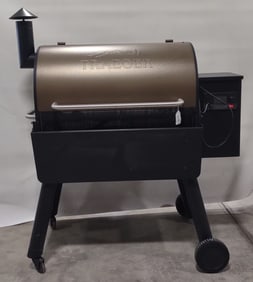 Traeger Pro 780 Wood Pellet WiFi Grill In Bronze