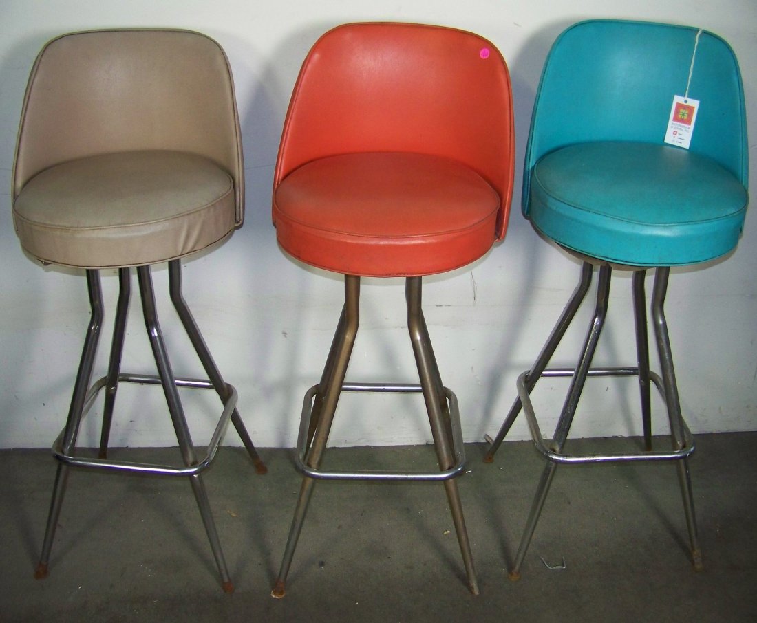 Lot of 6 American Mid Century Teal, Red and Tan and Chr: Lot of 6 American Mid Century Teal, Red and Tan and Chrome Bar Stools w/ Backs