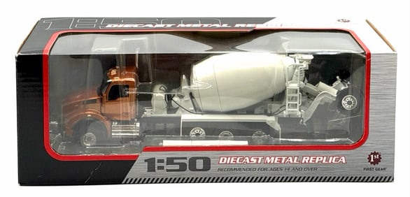 1st Gear 1:50 Kenworth T880 with McNeilus Bridgemaster Mixer, #50-3316 in Box