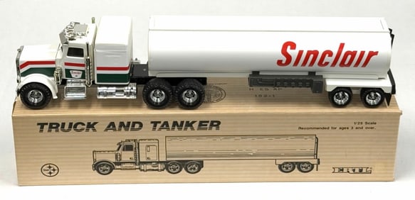 ERTL 1:25 Peterbilt Sinclair Gasoline Pressed Steel Truck and Tanker in Box,  No. 3259