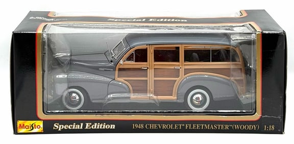 1:18 Maisto Special Edition 1948 Chevrolet Fleetmaster (Woody) in Box