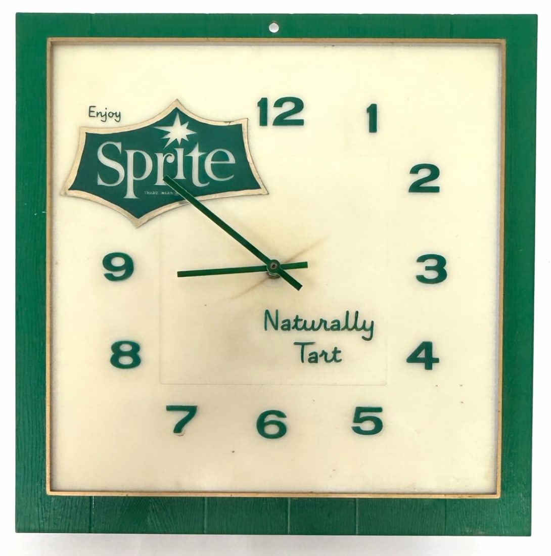 Sprite Soda Pop Advertising Wall Clock: Sprite Soda Pop Advertising Wall Clock.? The vintage Sprite wall clock is in nice used condition.? Clock measures 17 x 17 inches.? Clock is made out of hard plastic.