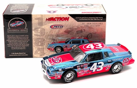 Action Racing 1:24 Richard Petty #43 STP/200th Win 1984 Grand Prix In Box