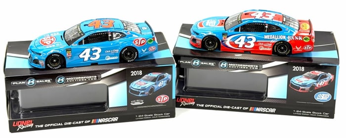 (2) 1:24 Autographed Lionel Action Racing Darrell "Bubba" Wallace Jr. Diecast Collectables In Boxes