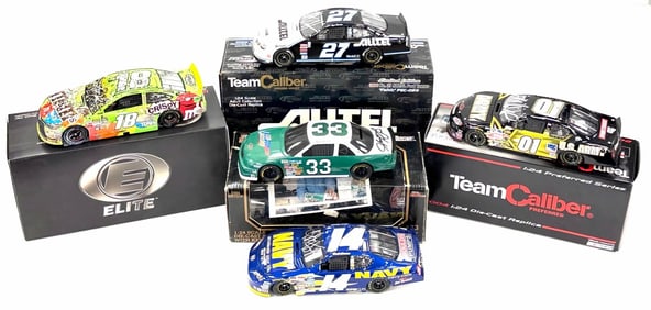 (5) Autographed Joe Nemechek, David Stremme, Kyle Busch, Ryan Newman, & Harry Gant Collectables