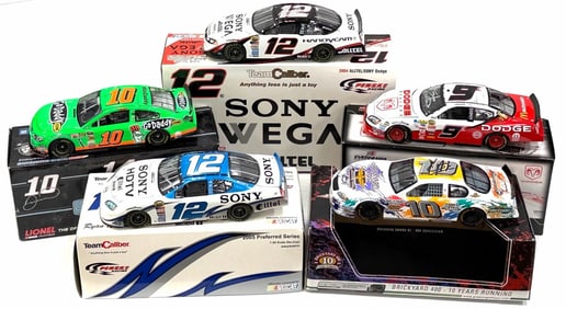 (5) 1:24 Autographed Kasey Kahne, Danica Patrick, Ryan Newman & Unknown Die-Cast Collectables