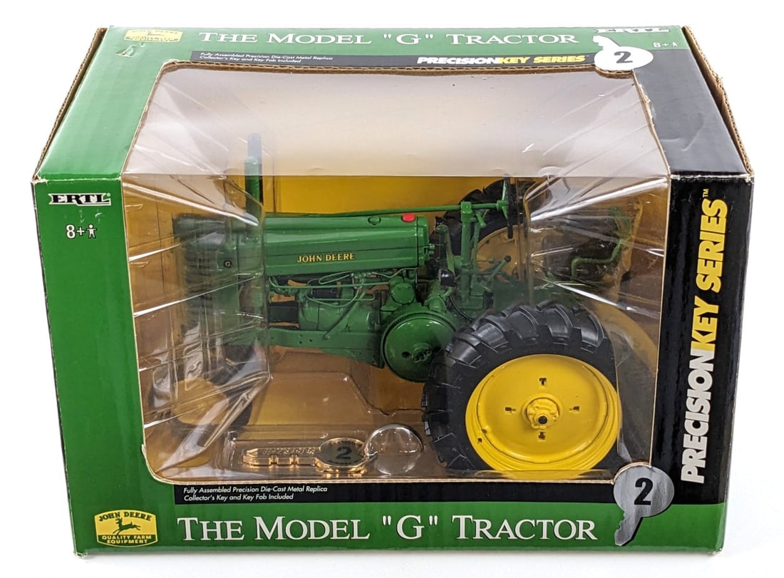 1/16 Ertl John Deere Model "G" Tractor Precision Key Series #2: 1/16 Scale Ertl John Deere Model "G" Tractor Precision Key Series #2. Good condition new in the box and highly detailed.