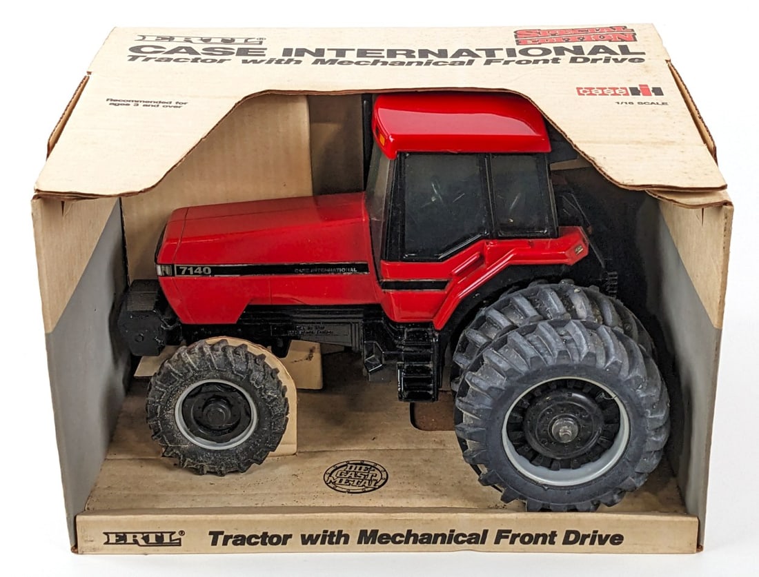 1/16 Ertl Case International 7140 Tractor with MFD (1 of 7)