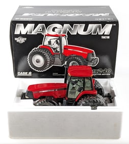 1/16 Ertl Case IH Magnum MX240 Tractor Collector Edition
