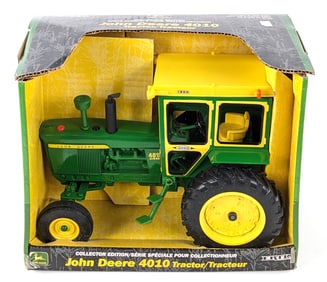 1/16 Ertl John Deere 4010 Diesel Tractor w/ Hiniker Cab