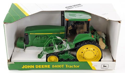 1/16 Ertl John Deere 8400T Tractor Collector Edition