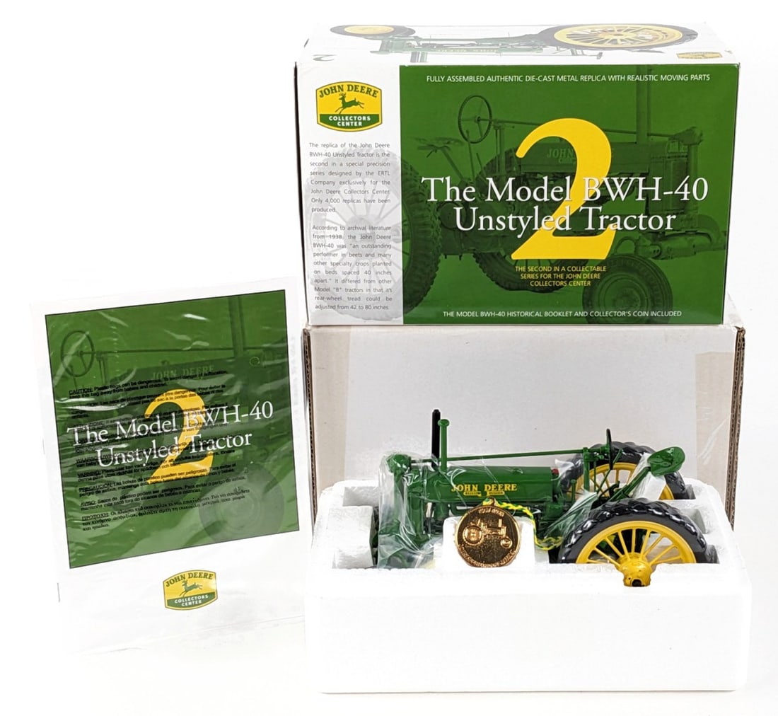1/16 Ertl John Deere Model BWH-40 Unstyled Tractor Collectors Center #2: 1/16 Ertl John Deere Model BWH-40 unstyled tractor. The second tractor in a collectable series for the John Deere collector's center. The tractor is in good condition new in the box and highly detaile