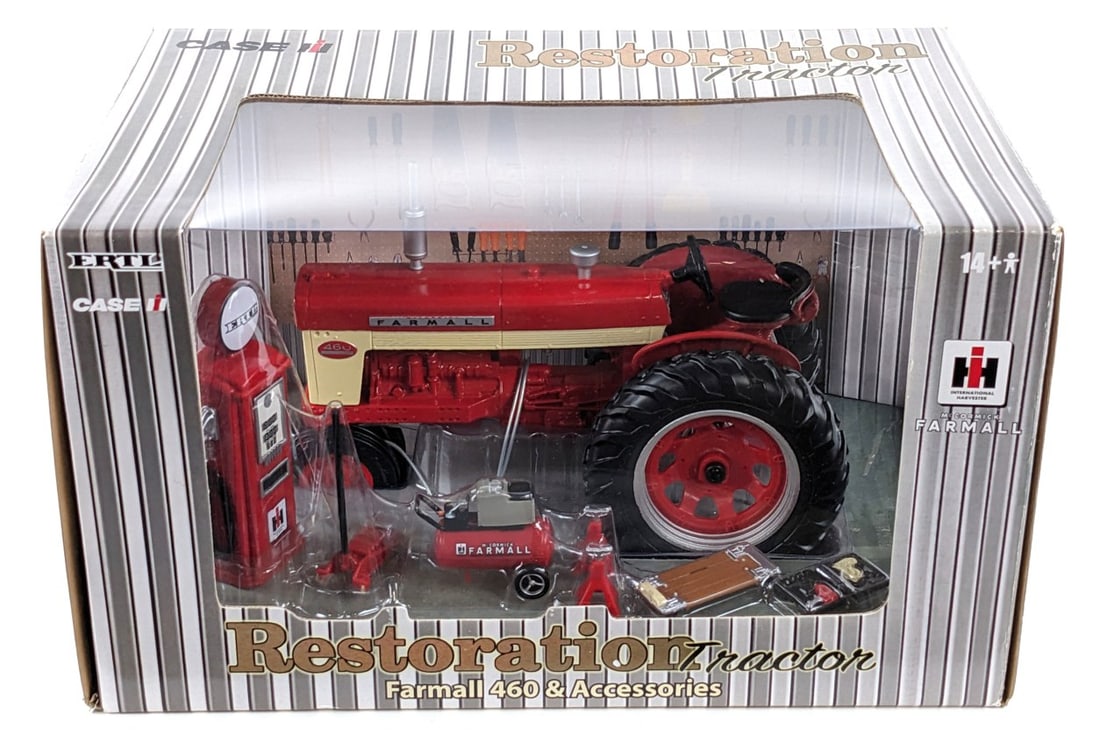 1/16 Ertl Farmall 460 Restoration Tractor w/ Accessories (1 of 7)