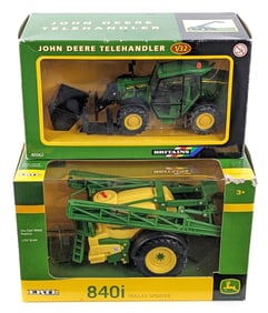 1/32 Ertl John Deere Telehandler & 840i Trailed Sprayer