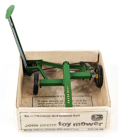 1/16 Ertl John Deere Sickle Bar Mower in Bubble Box