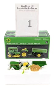 1/16 Ertl John Deere 110 Lawn & Garden Tractor w/ Dump Cart