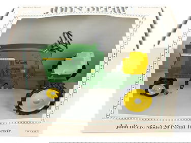 1/8 Ertl John Deere Model 20 Pedal Tractor