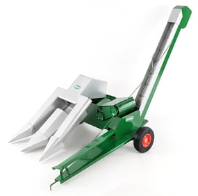 Custom 1/8 New Idea 2-Row Pull Type Corn Picker
