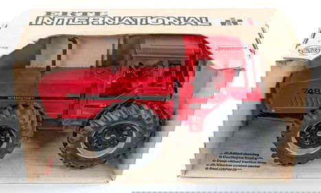 1/16 Ertl International 7488 2+2 Tractor